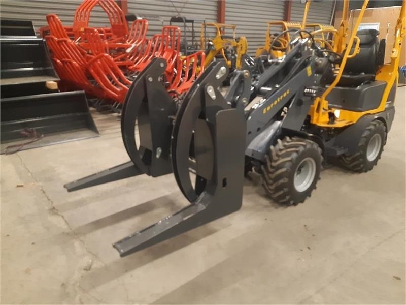 Eurotrac W11 - Forks for Construction machinery: picture 4 Eurotrac W11 - Forks for Construction machinery: picture 4