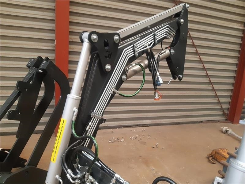 Front loader for tractor Inter-Tech 1600: picture 6