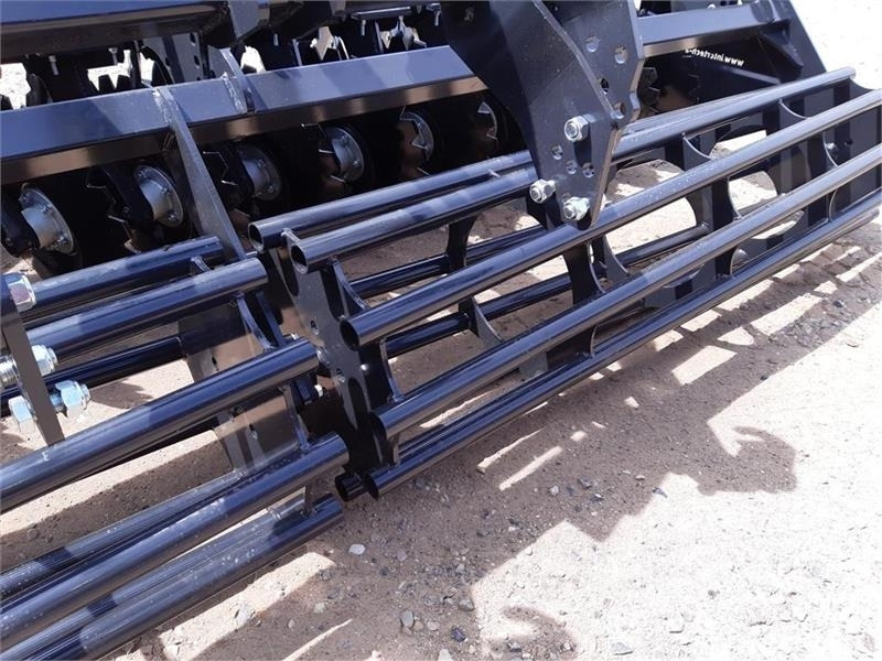 Inter-Tech Diskharve 4 meter J-Maskiner 4 meter med hydraulis - Disc harrow: picture 2 Inter-Tech Diskharve 4 meter J-Maskiner 4 meter med hydraulis - Disc harrow: picture 2