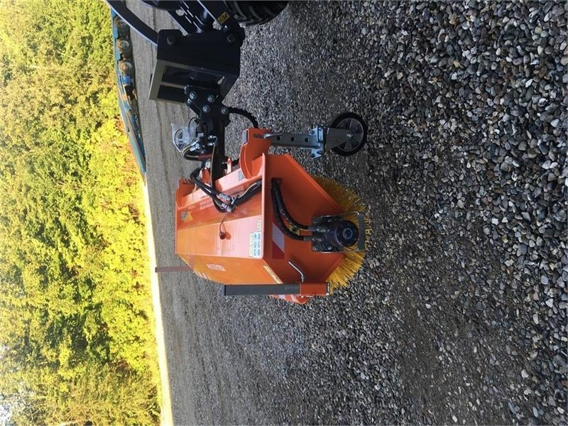 - - - J-Maskiner 180 kost - Broom: picture 2 - - - J-Maskiner 180 kost - Broom: picture 2