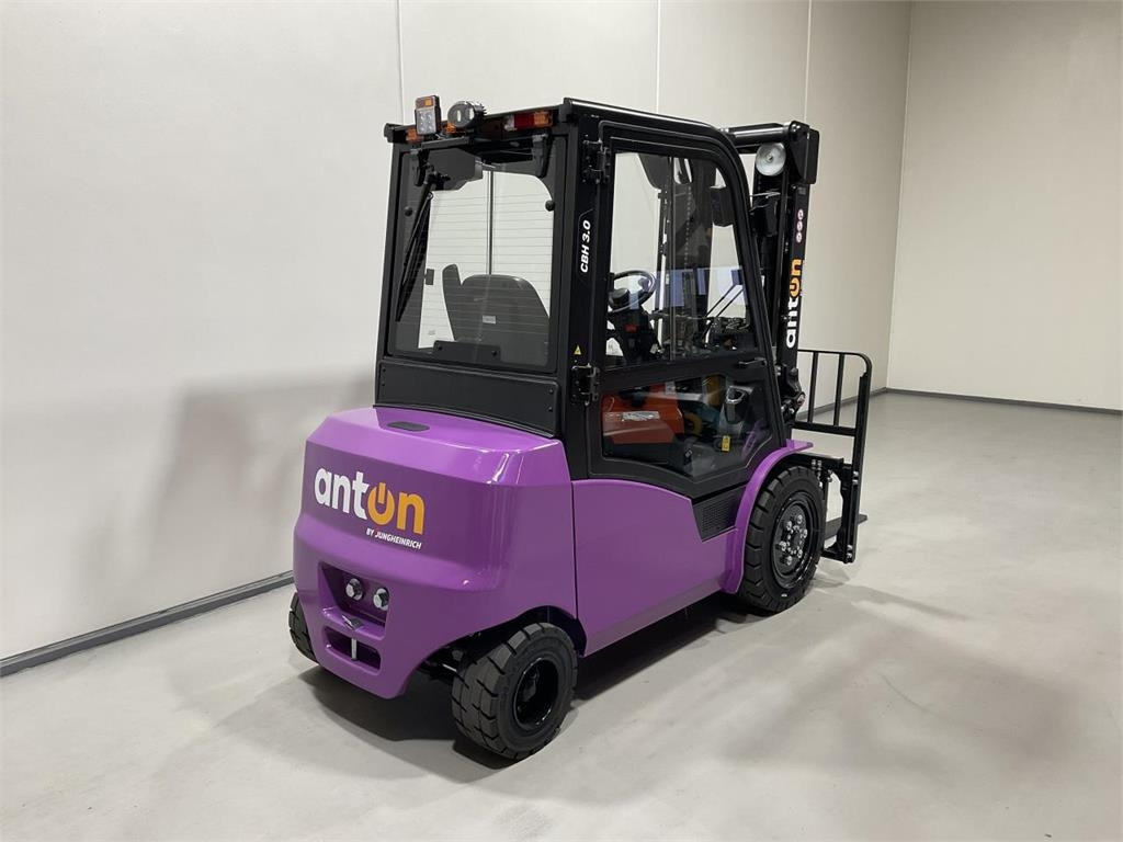 AntOn CBH 3.0 - Electric forklift: picture 2 AntOn CBH 3.0 - Electric forklift: picture 2