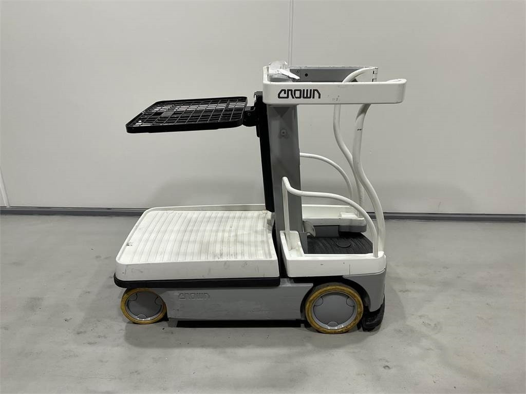 Crown WAV 50-84 - Scissor lift: picture 3 Crown WAV 50-84 - Scissor lift: picture 3