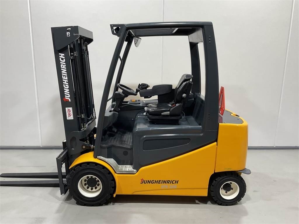Jungheinrich EFG S30 - Electric forklift: picture 3 Jungheinrich EFG S30 - Electric forklift: picture 3