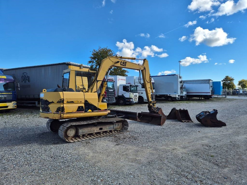 Cat 307 with extra buckets - Mini excavator: picture 5 Cat 307 with extra buckets - Mini excavator: picture 5