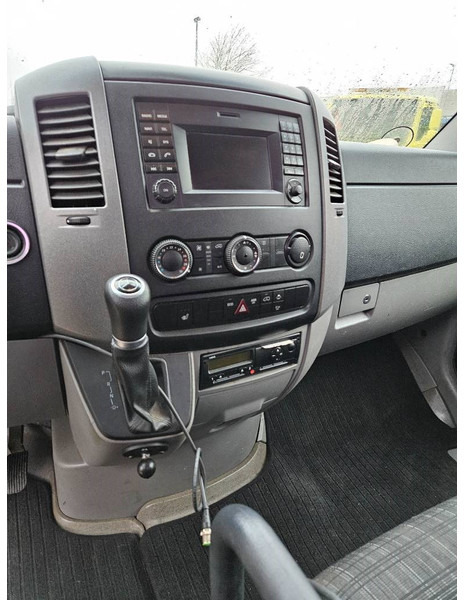 Panel van Mercedes-Benz Sprinter 319 CDI // Abschleppwagen //Rescuevan: picture 17