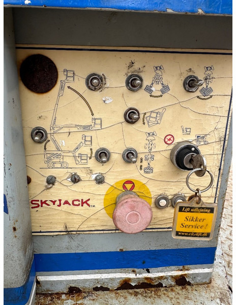 Skyjack SJKB 40 C // 12 meter lift - Articulated boom: picture 3 Skyjack SJKB 40 C // 12 meter lift - Articulated boom: picture 3