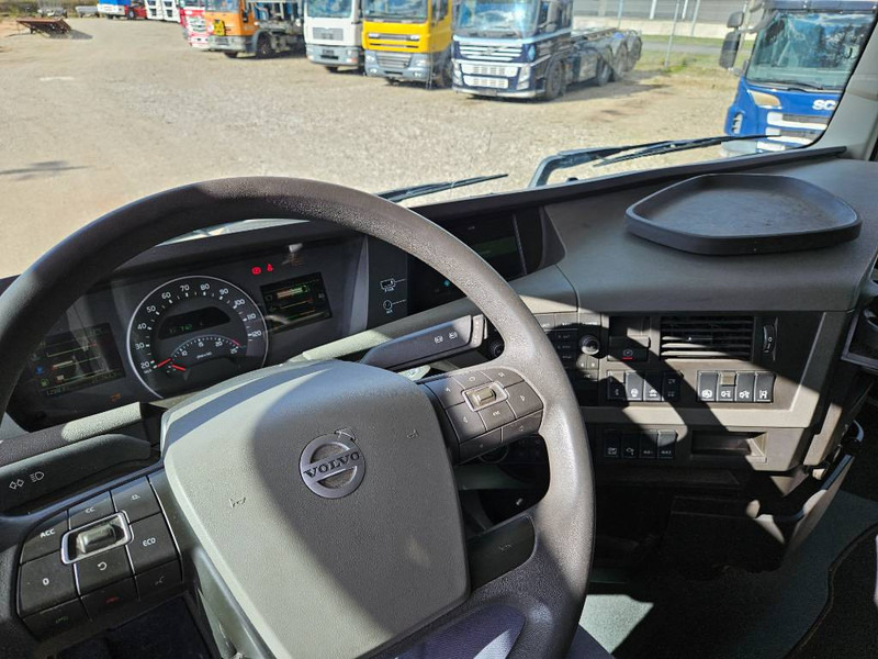 Tractor unit Volvo FH 500 // 6x2 // Hydraulik // ACC: picture 14