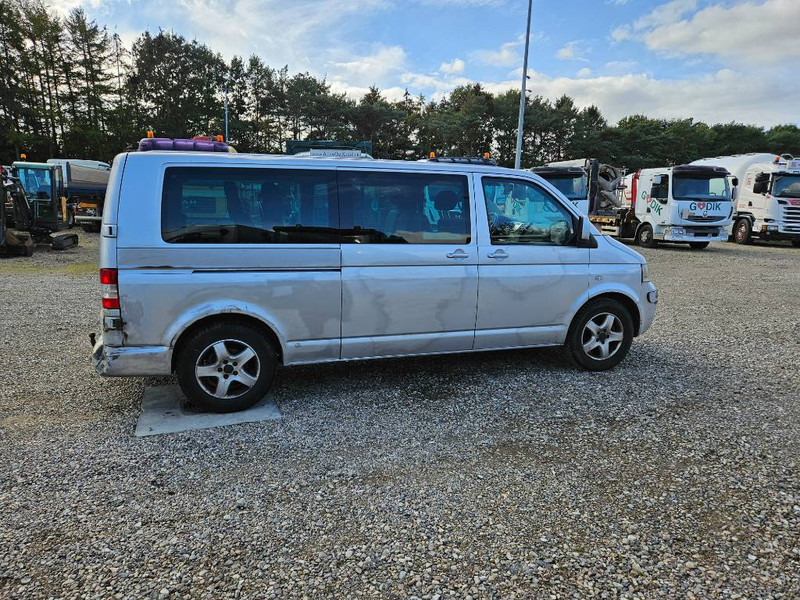Volkswagen Caravelle 2,5 TDi 130 Comfortline 9prs 4d - Minibus, Passenger van: picture 5 Volkswagen Caravelle 2,5 TDi 130 Comfortline 9prs 4d - Minibus, Passenger van: picture 5