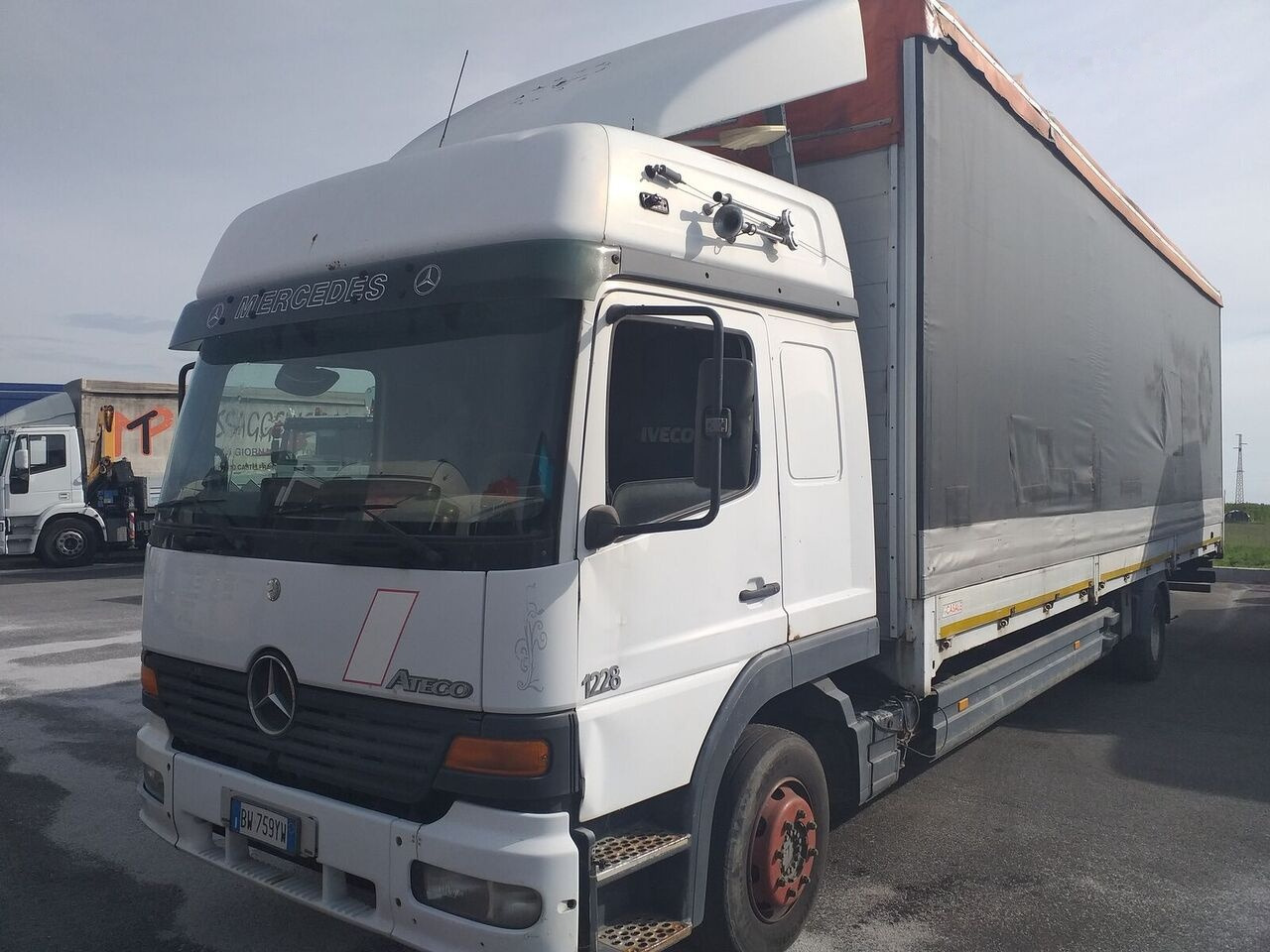 Mercedes-Benz ATEGO 12.28 - Curtainsider truck: picture 1 Mercedes-Benz ATEGO 12.28 - Curtainsider truck: picture 1