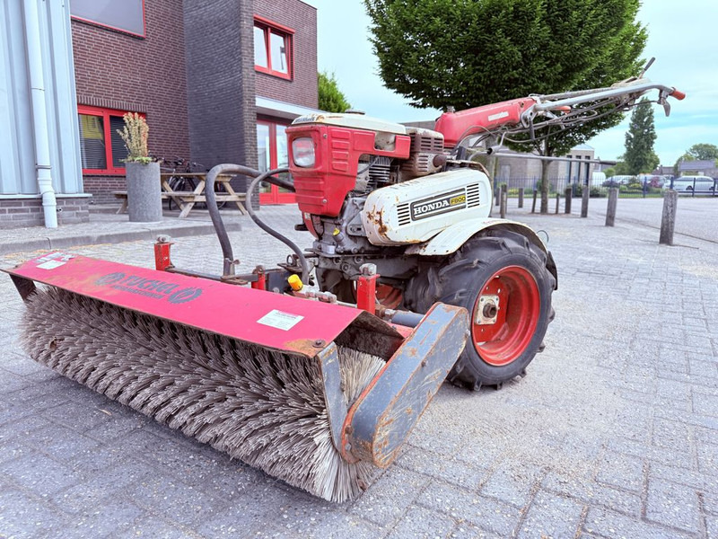 New Road sweeper Honda F800 Veegmachine: picture 9