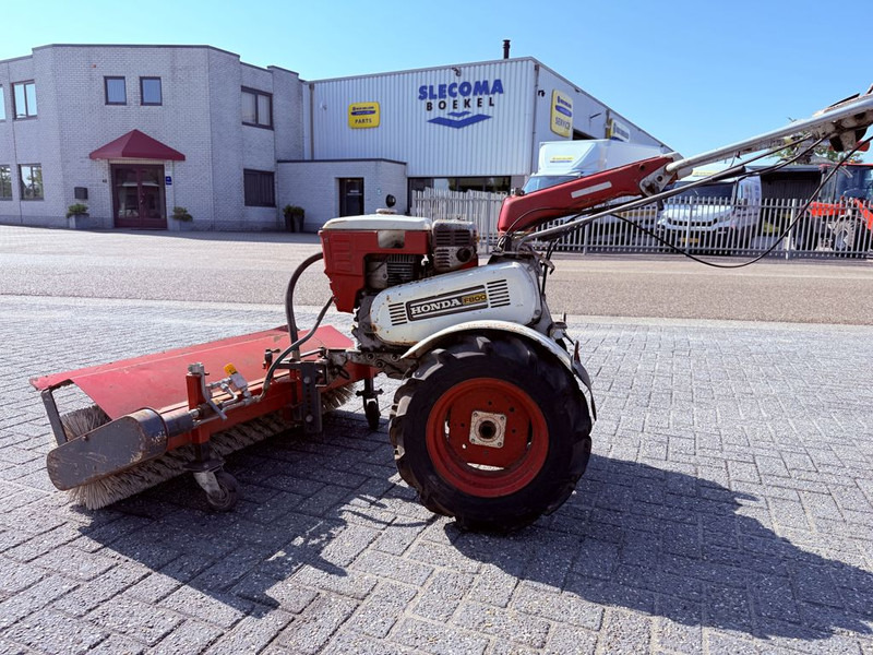 New Road sweeper Honda F800 Veegmachine: picture 12