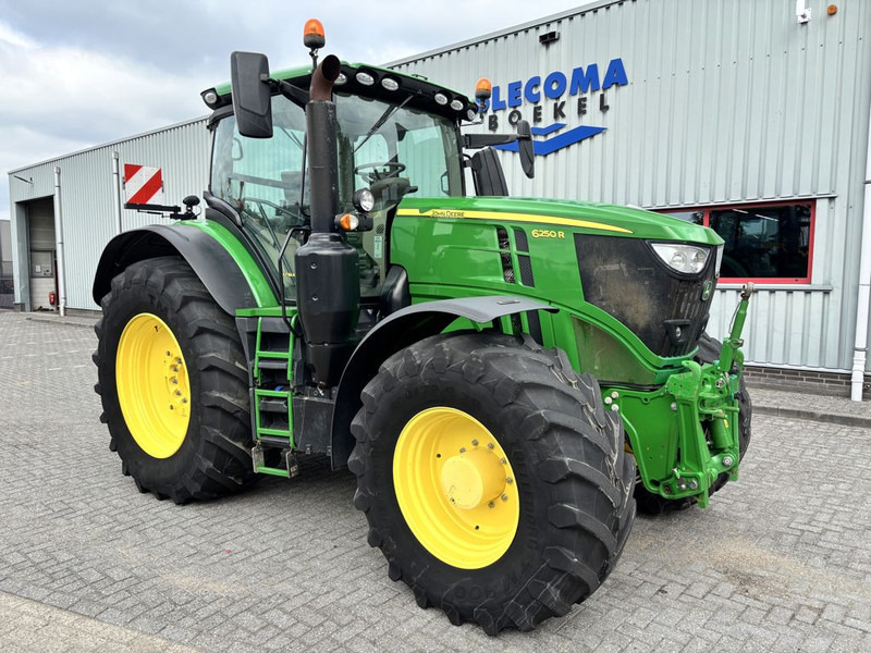 John Deere 6250R Premium Edtition - Farm tractor: picture 4 John Deere 6250R Premium Edtition - Farm tractor: picture 4