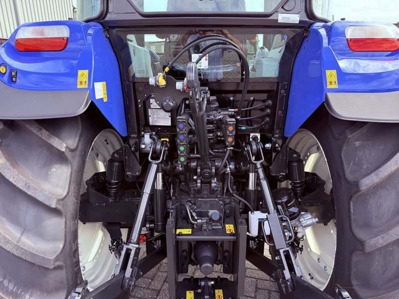New Holland T5.120 Dual Command HILO - Farm tractor: picture 4 New Holland T5.120 Dual Command HILO - Farm tractor: picture 4