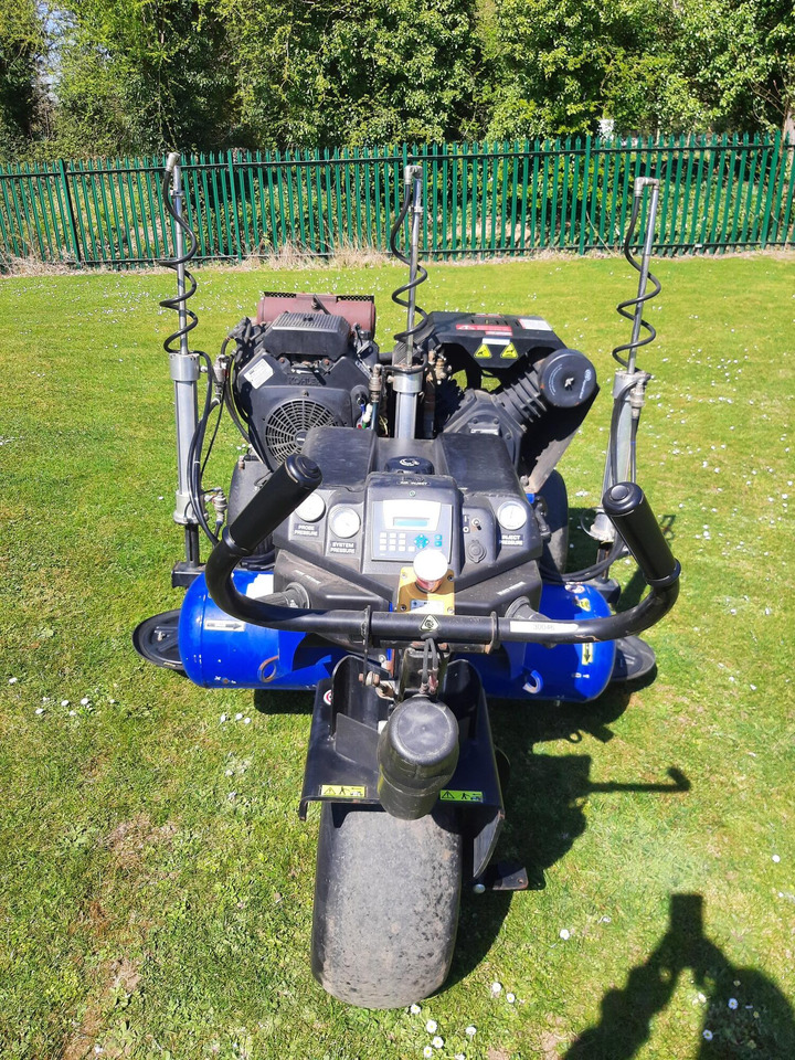 Air2G2 Aerator - Agricultural machinery: picture 3 Air2G2 Aerator - Agricultural machinery: picture 3