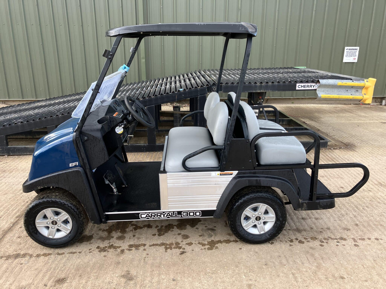 Club Car Carryall 300 w/ 4 Seat Conversion - Side-by-side/ ATV: picture 5 Club Car Carryall 300 w/ 4 Seat Conversion - Side-by-side/ ATV: picture 5