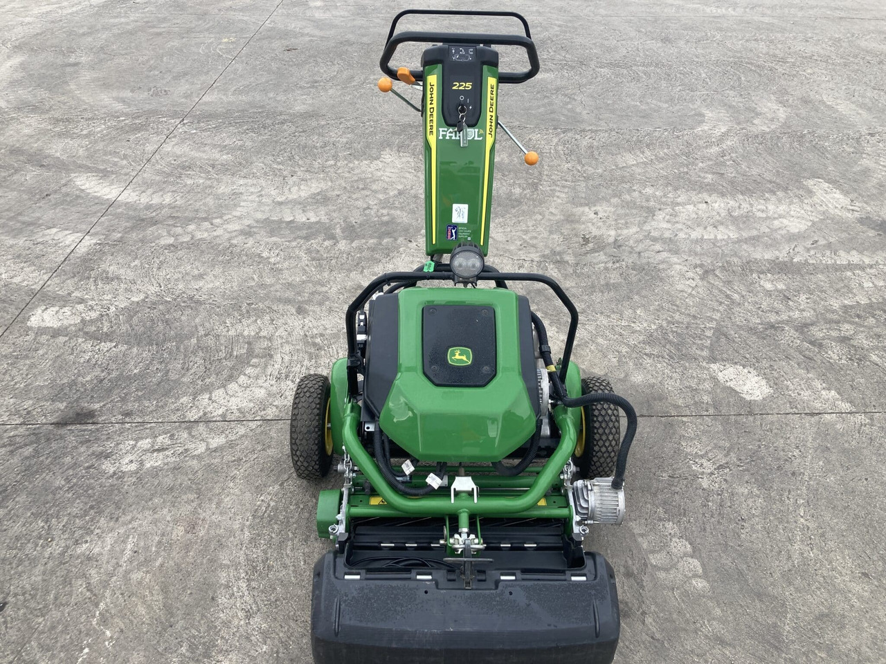 John Deere 225 E-cut walk behind electric greens mower - Garden mower: picture 2 John Deere 225 E-cut walk behind electric greens mower - Garden mower: picture 2