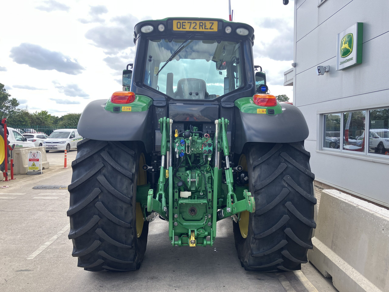 John Deere 6155M - Farm tractor: picture 5 John Deere 6155M - Farm tractor: picture 5