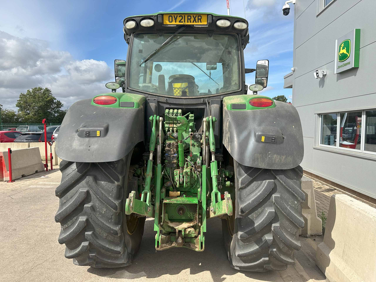 John Deere 6195R - Farm tractor: picture 4 John Deere 6195R - Farm tractor: picture 4