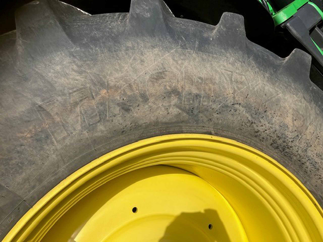 John Deere 6250R - Farm tractor: picture 4 John Deere 6250R - Farm tractor: picture 4