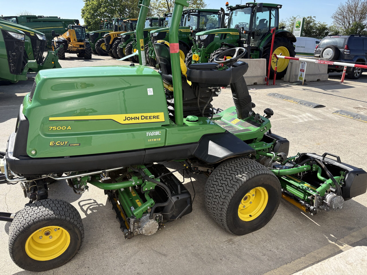 John Deere 7500A E-Cut - Garden mower: picture 3 John Deere 7500A E-Cut - Garden mower: picture 3