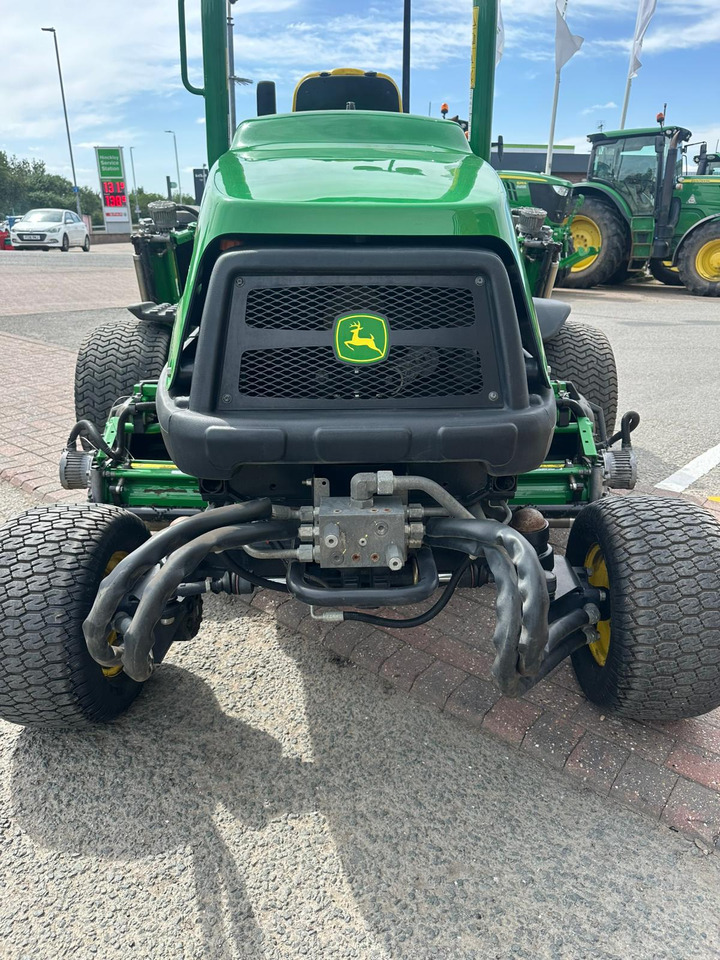 John Deere 7500AE Fairway Mower - Garden mower: picture 4 John Deere 7500AE Fairway Mower - Garden mower: picture 4