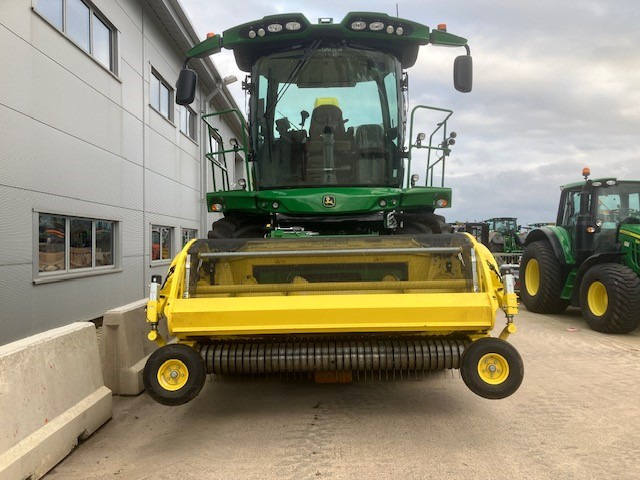 John Deere 8500i - Forage harvester: picture 2 John Deere 8500i - Forage harvester: picture 2