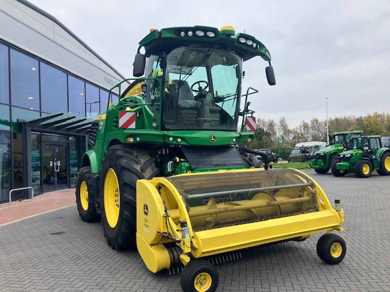 John Deere 9700i - Combine harvester: picture 2 John Deere 9700i - Combine harvester: picture 2