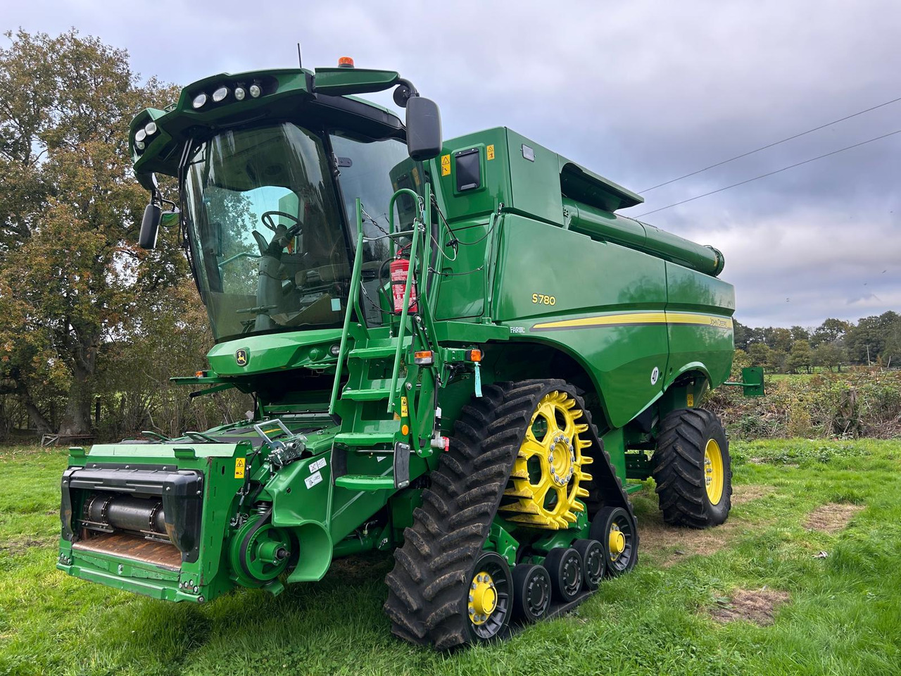John Deere S780 - Combine harvester: picture 1 John Deere S780 - Combine harvester: picture 1