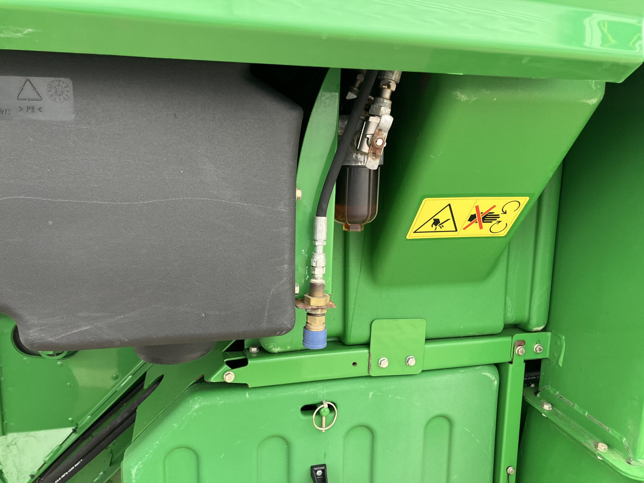 Combine harvester John Deere T670i HillMaster: picture 12