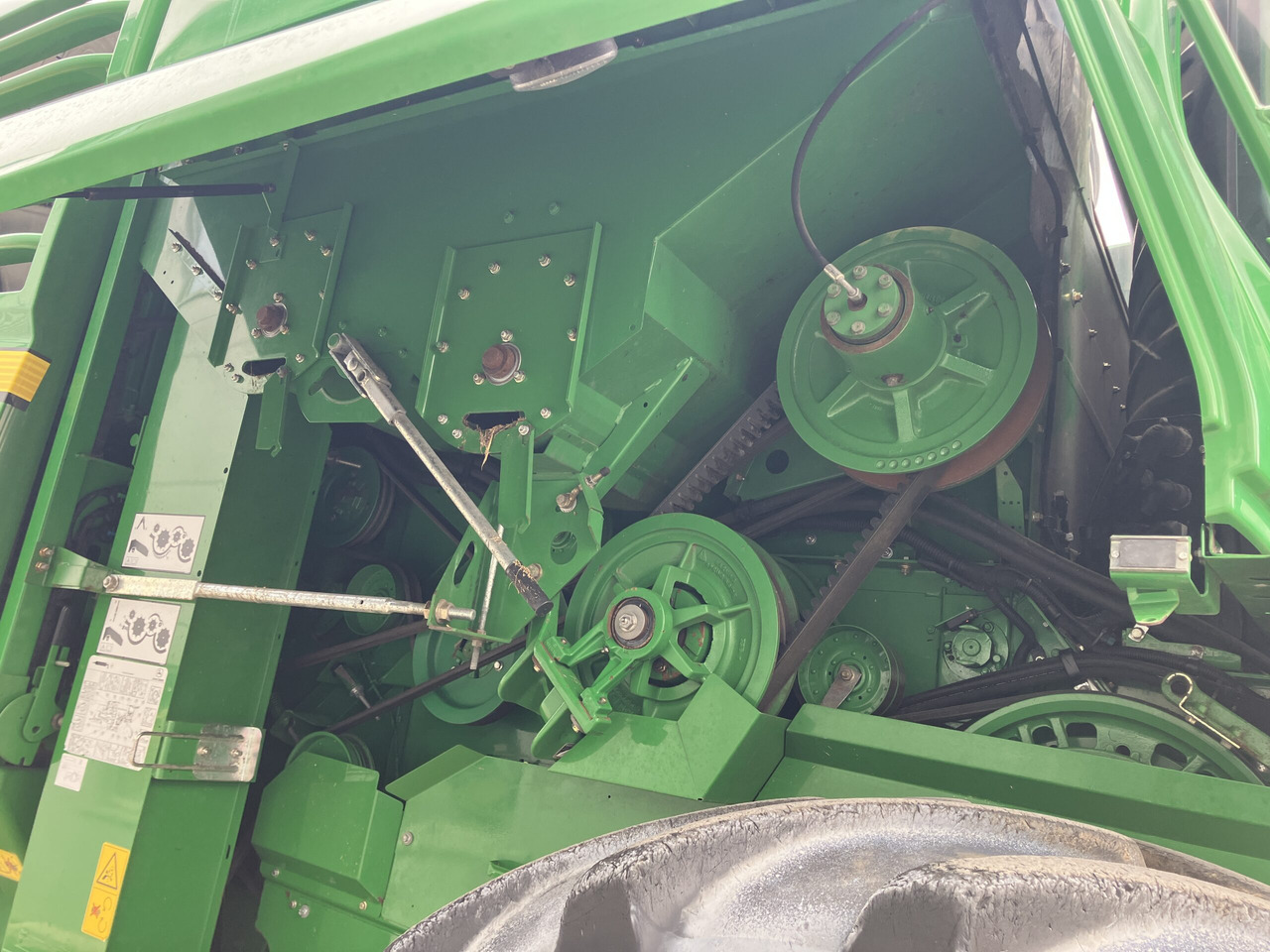 Combine harvester John Deere T670i HillMaster: picture 11