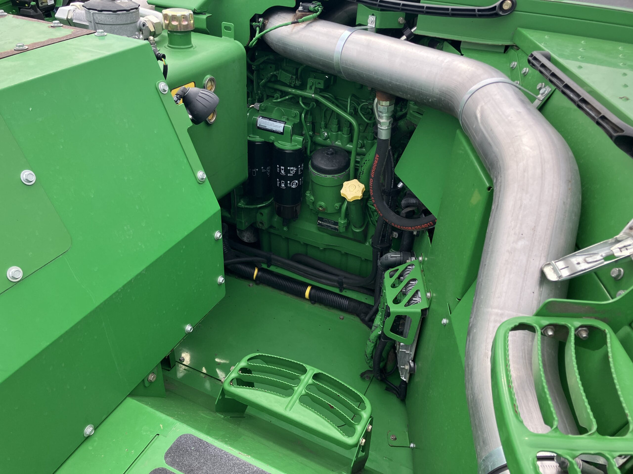 Combine harvester John Deere T670i HillMaster: picture 14