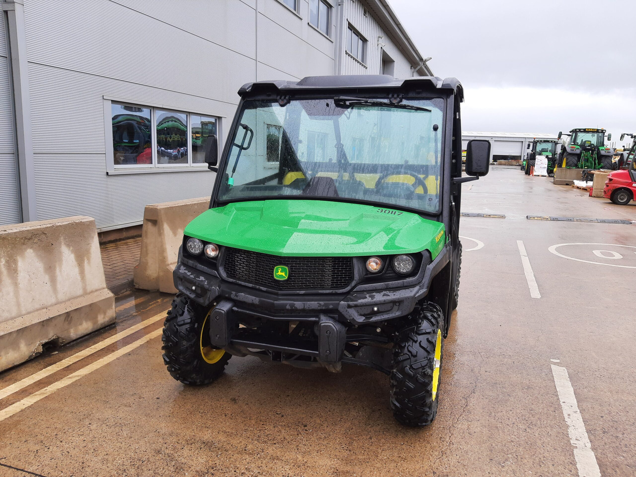 John Deere XUV865M Gator - Side-by-side/ ATV: picture 2 John Deere XUV865M Gator - Side-by-side/ ATV: picture 2