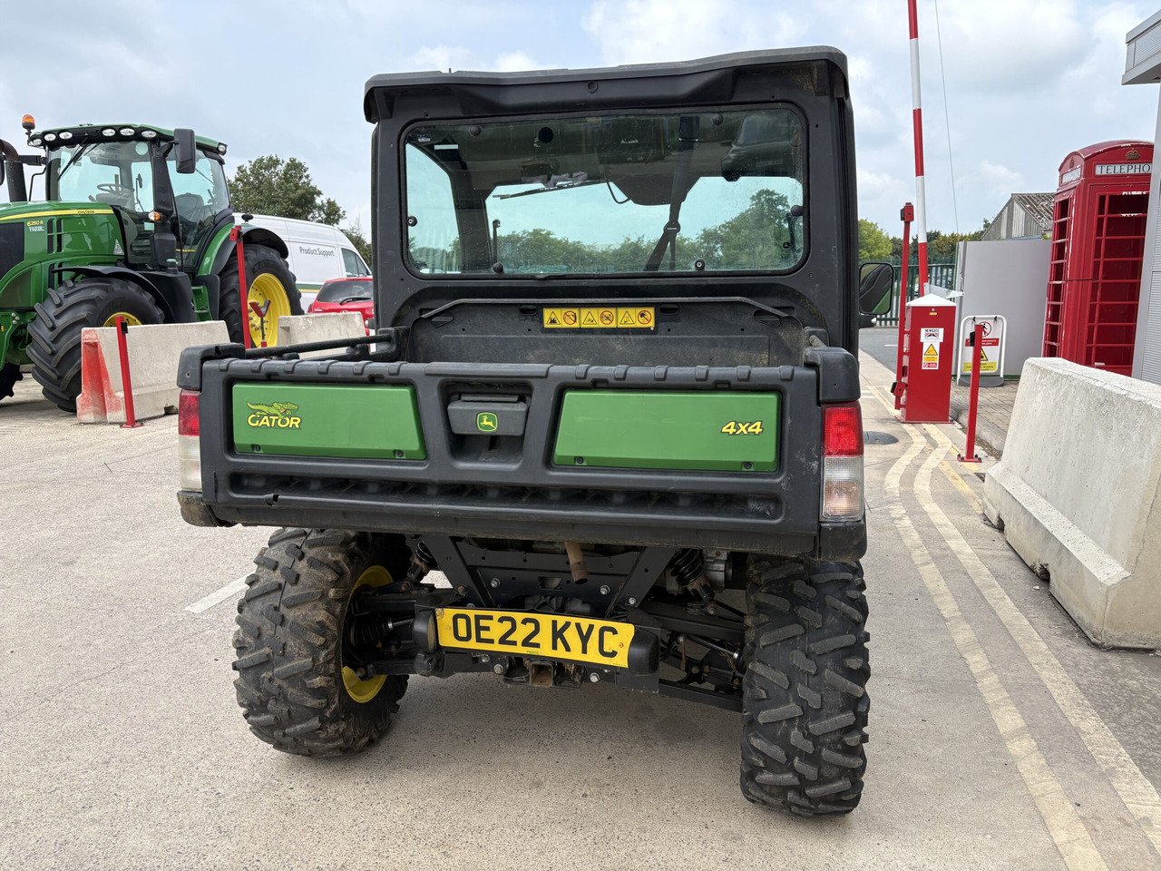 John Deere XUV865M Gator - Side-by-side/ ATV: picture 4 John Deere XUV865M Gator - Side-by-side/ ATV: picture 4