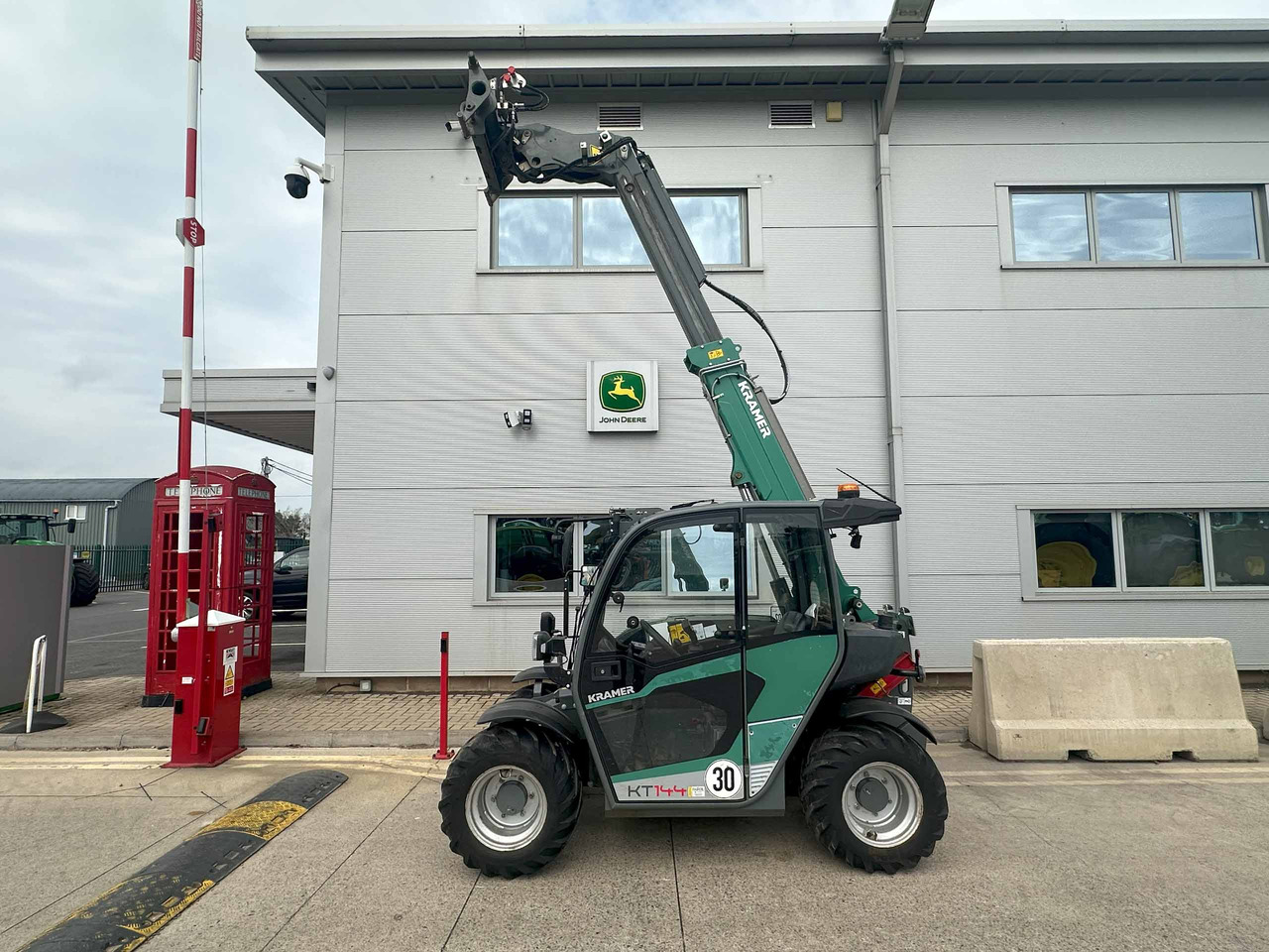 Telescopic handler Kramer KT144: picture 14