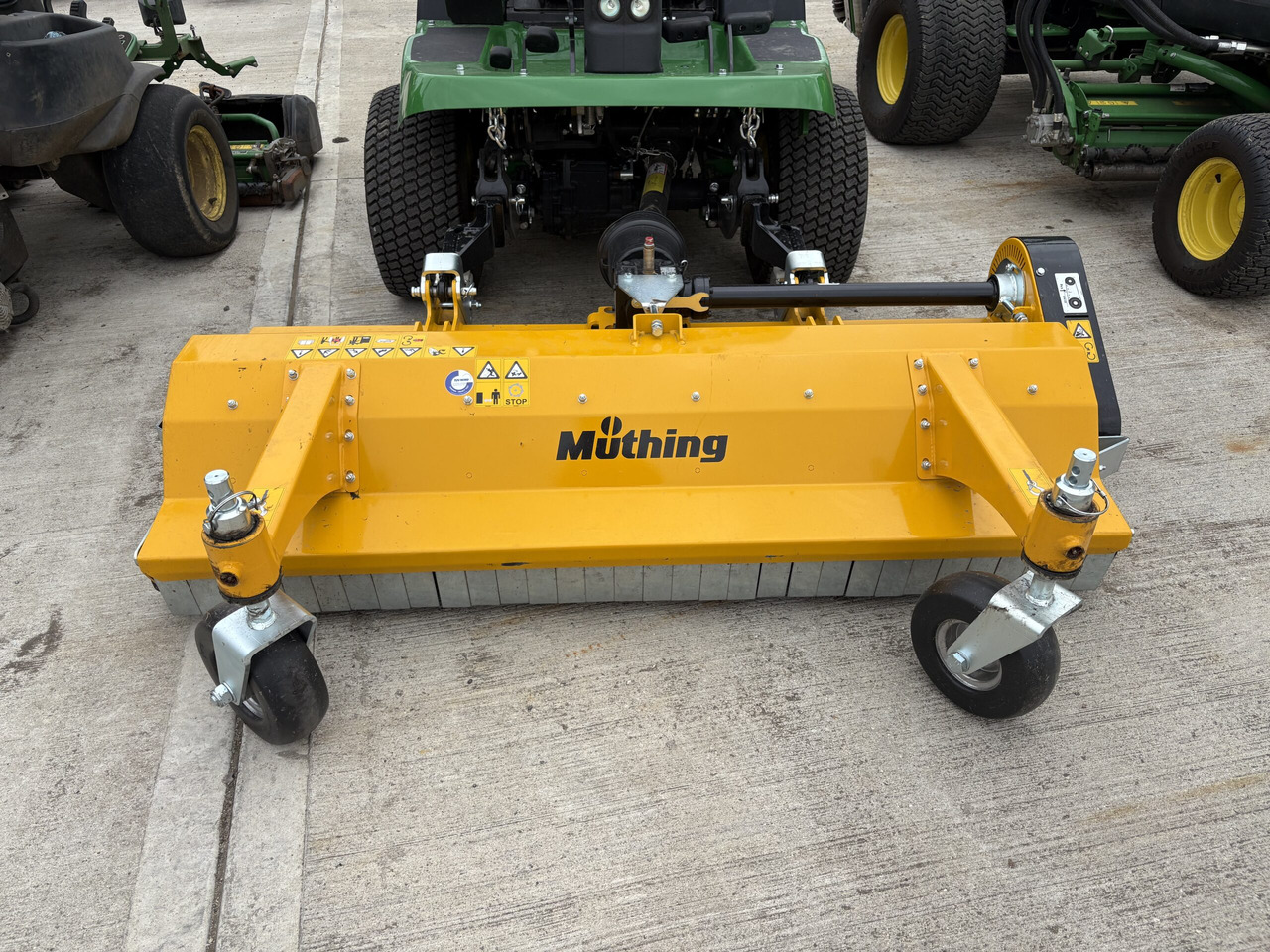 Muthing MU-FM160 JD Outfront Flail Mower - Garden mower: picture 1 Muthing MU-FM160 JD Outfront Flail Mower - Garden mower: picture 1