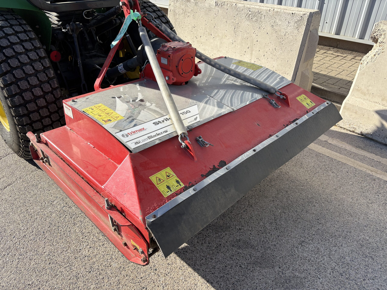 Trimax Striker 150 roller mower - Garden mower: picture 1 Trimax Striker 150 roller mower - Garden mower: picture 1