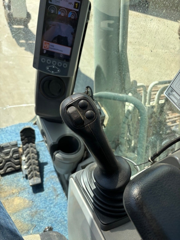 Crawler excavator CAT 320E: picture 33