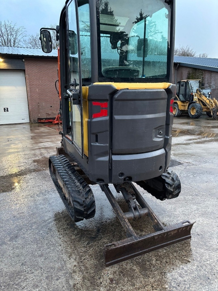 Mini excavator Volvo EC 20 E: picture 18