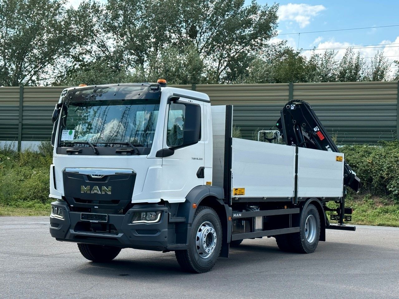 MAN TGM 18.320 4x2 Euro6e Kran Hiab - Dropside/ Flatbed truck, Crane truck: picture 2 MAN TGM 18.320 4x2 Euro6e Kran Hiab - Dropside/ Flatbed truck, Crane truck: picture 2