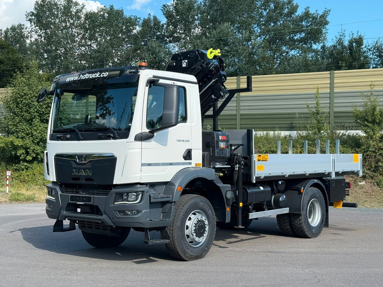 MAN TGM 18.320 4x4 Hiab 228-4 Kran - Crane truck: picture 2 MAN TGM 18.320 4x4 Hiab 228-4 Kran - Crane truck: picture 2