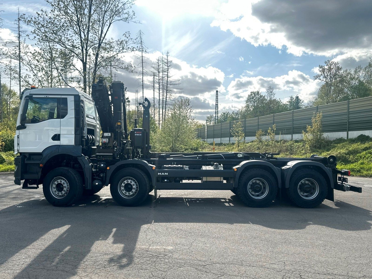 MAN TGS 35.520 8x4 Abrollkipper + Kran HIAB 228-6 - Hook lift truck, Crane truck: picture 4 MAN TGS 35.520 8x4 Abrollkipper + Kran HIAB 228-6 - Hook lift truck, Crane truck: picture 4