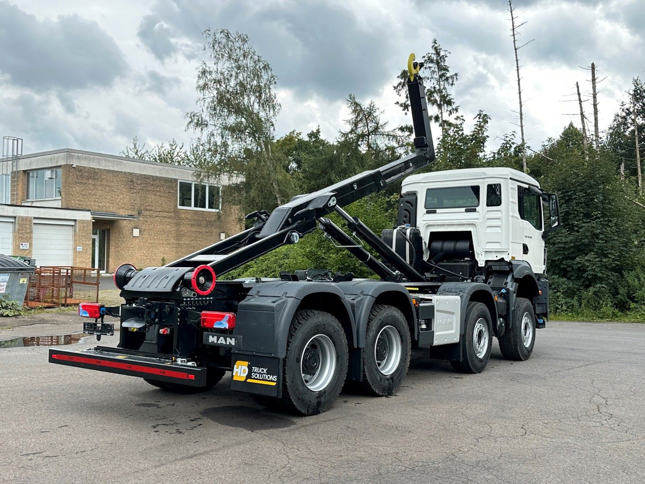 Hook lift truck MAN TGS 35.520 8x4 Euro6e MultiLift 25s59: picture 8
