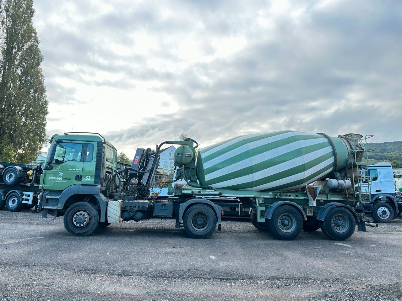 MAN TGS 18.400 Betomischer Auflieger 2Achs Liebherr MAN TGS 18.400 Betomischer Auflieger 2Achs Liebherr - Tractor unit: picture 1 MAN TGS 18.400 Betomischer Auflieger 2Achs Liebherr MAN TGS 18.400 Betomischer Auflieger 2Achs Liebherr - Tractor unit: picture 1