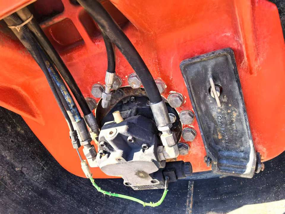 Hot Sale Used Dynapac CC6200 Road Roller Good Condition Double Steel Wheel Original Sweden Construction Machine Cheap Loader - Road roller: picture 5 Hot Sale Used Dynapac CC6200 Road Roller Good Condition Double Steel Wheel Original Sweden Construction Machine Cheap Loader - Road roller: picture 5