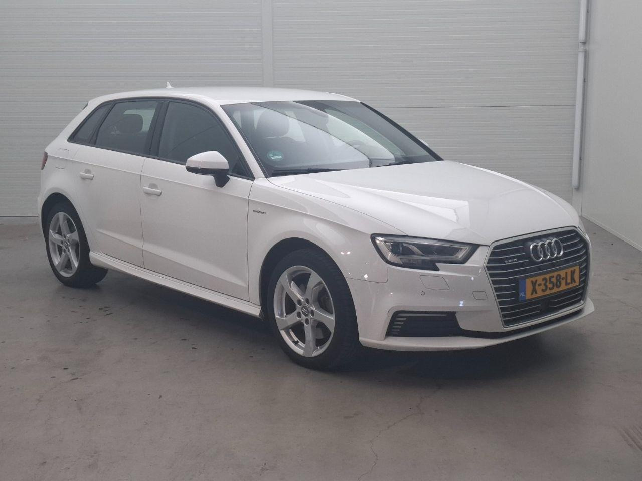 Audi A3 Sportback 1.4 e - tron Sport | 2018 | 171.775 km | X358LK | NAP: Geen oordeel - Car: picture 2 Audi A3 Sportback 1.4 e - tron Sport | 2018 | 171.775 km | X358LK | NAP: Geen oordeel - Car: picture 2