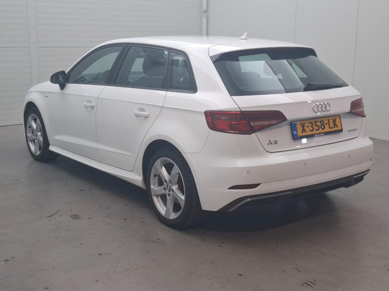 Audi A3 Sportback 1.4 e - tron Sport | 2018 | 171.775 km | X358LK | NAP: Geen oordeel - Car: picture 3 Audi A3 Sportback 1.4 e - tron Sport | 2018 | 171.775 km | X358LK | NAP: Geen oordeel - Car: picture 3