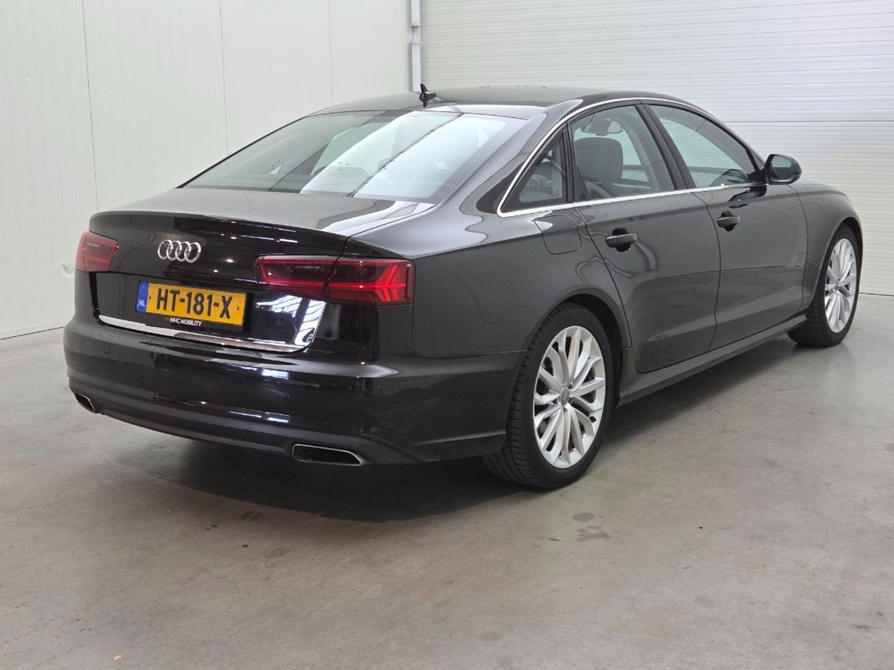 Audi A6 Limousine 1.8 TFSI ultra Automatic Business Edition | 2016 | 202.875 km | Automaat | HT181X | NAP: Logisch - Sedan: picture 4 Audi A6 Limousine 1.8 TFSI ultra Automatic Business Edition | 2016 | 202.875 km | Automaat | HT181X | NAP: Logisch - Sedan: picture 4