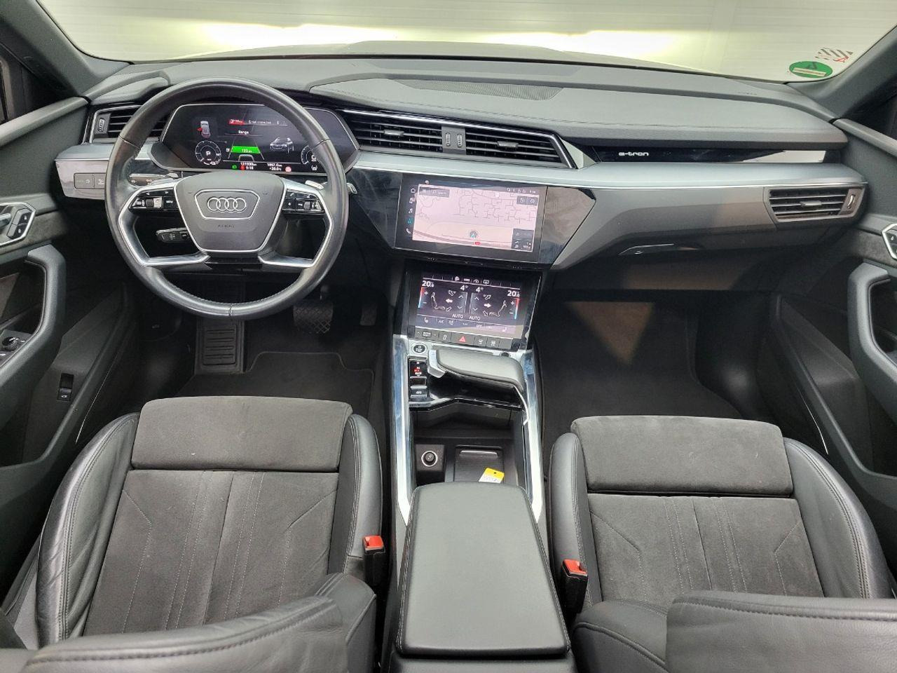 Audi e - tron 50 quattro edition 71 kWh | 2020 | 121.330 km | X445ZR | NAP: Geen oordeel - Car: picture 5 Audi e - tron 50 quattro edition 71 kWh | 2020 | 121.330 km | X445ZR | NAP: Geen oordeel - Car: picture 5