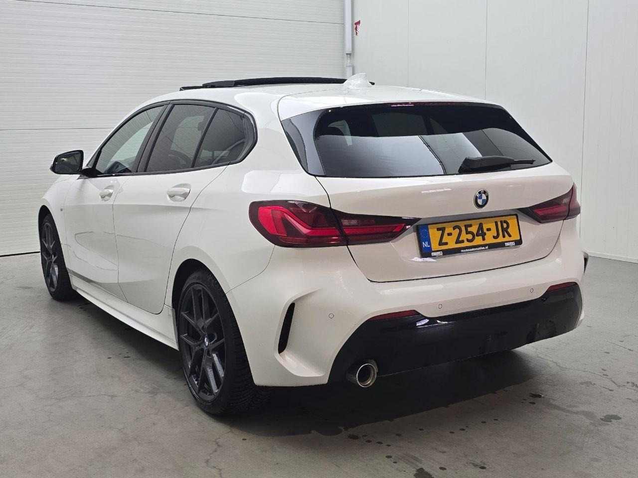 BMW 1 - serie 118i High Executive M-Sport | 2020 | 90.496 km | Automaat | Z254JR | NAP: Geen oordeel - Hatchback: picture 3 BMW 1 - serie 118i High Executive M-Sport | 2020 | 90.496 km | Automaat | Z254JR | NAP: Geen oordeel - Hatchback: picture 3