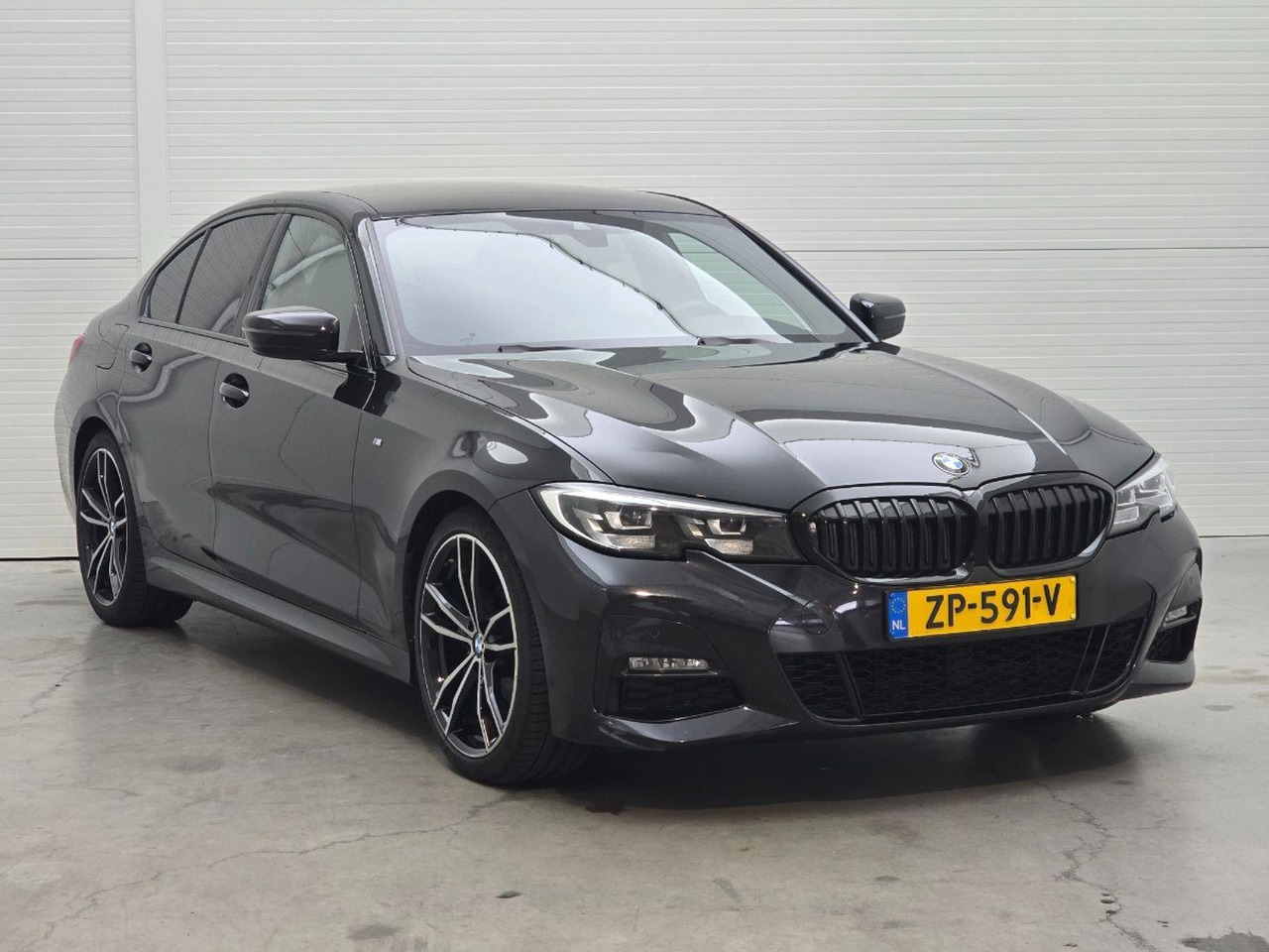 BMW 3-serie 320i Executive Edition | 2019 | 151.740 km | Automaat | ZP591V | NAP: Logisch - Sedan: picture 2 BMW 3-serie 320i Executive Edition | 2019 | 151.740 km | Automaat | ZP591V | NAP: Logisch - Sedan: picture 2